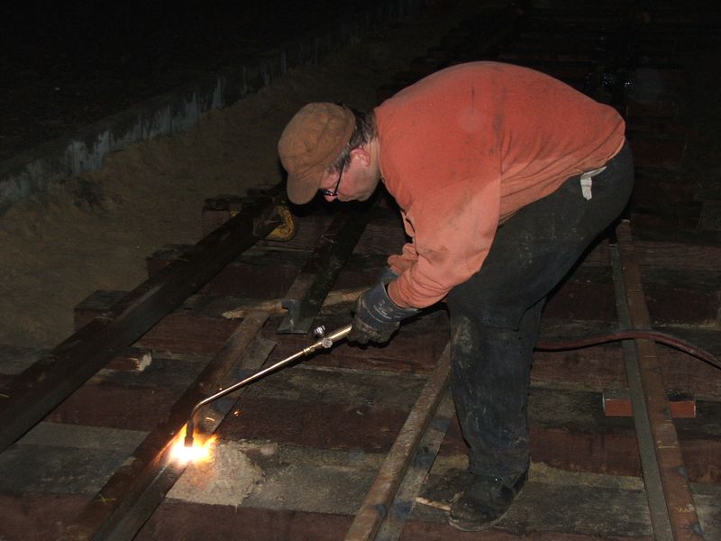 2009-09-30, Museumsbahn Weichenbau83.JPG